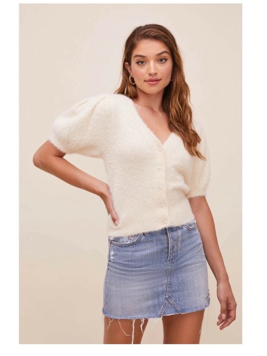 Astr Sweaters - ASTR The Label Cream Fuzzy Puff Short Sleeve Pearl Button Cardigan Sweater M